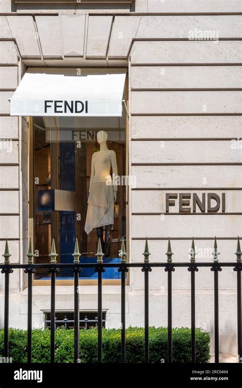 fendi paris champs elysees|Boutique FENDI Paris Galeries Lafayette Champs Elysees Paris.